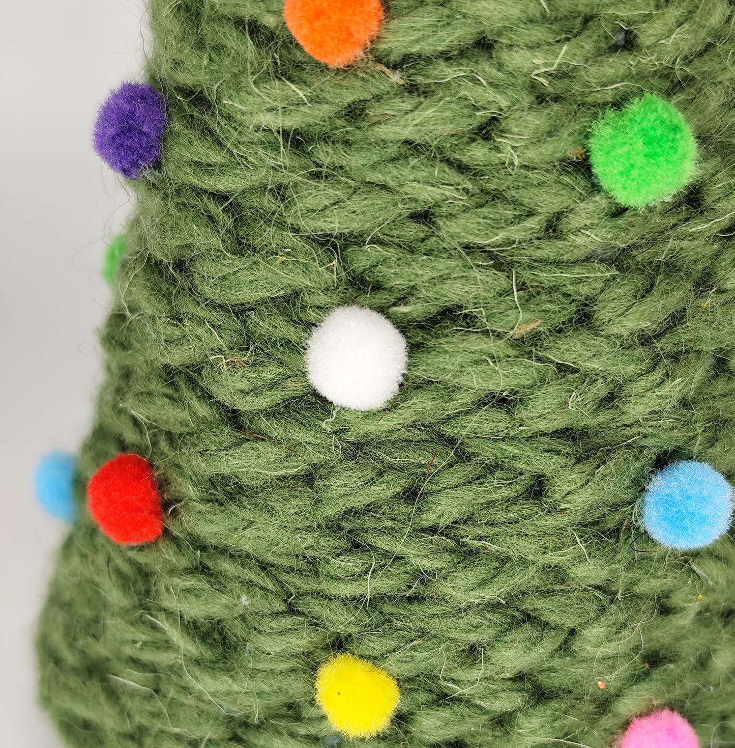 Árbol Cono de Lana
