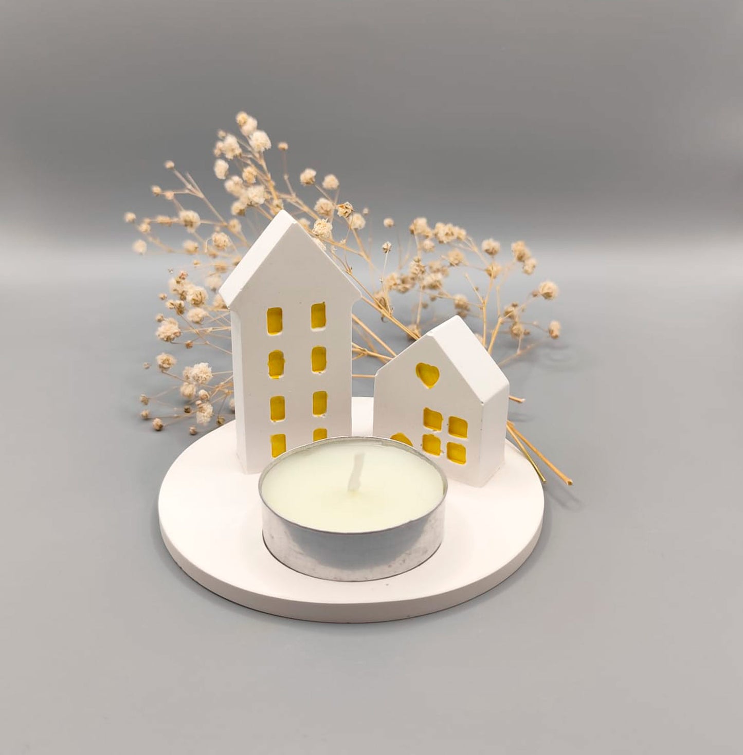 Mini escenario de casitas en resina con vela de té