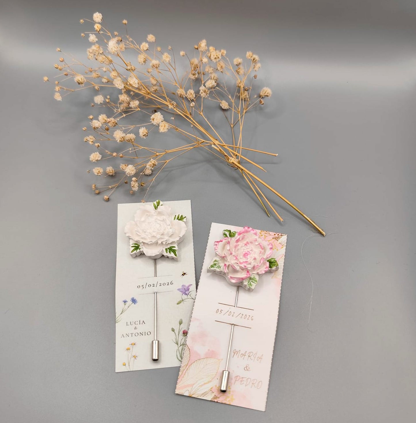 Alfiler de boda con flor de resina grande pintada a mano